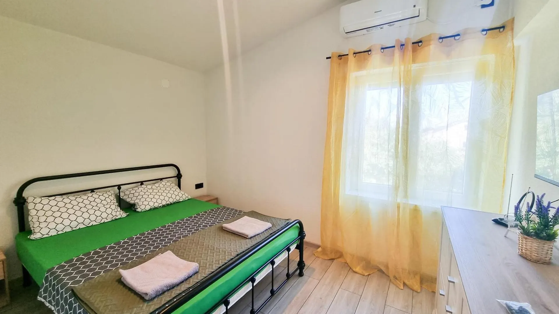 Apartment Apartmani 1 Pinezici