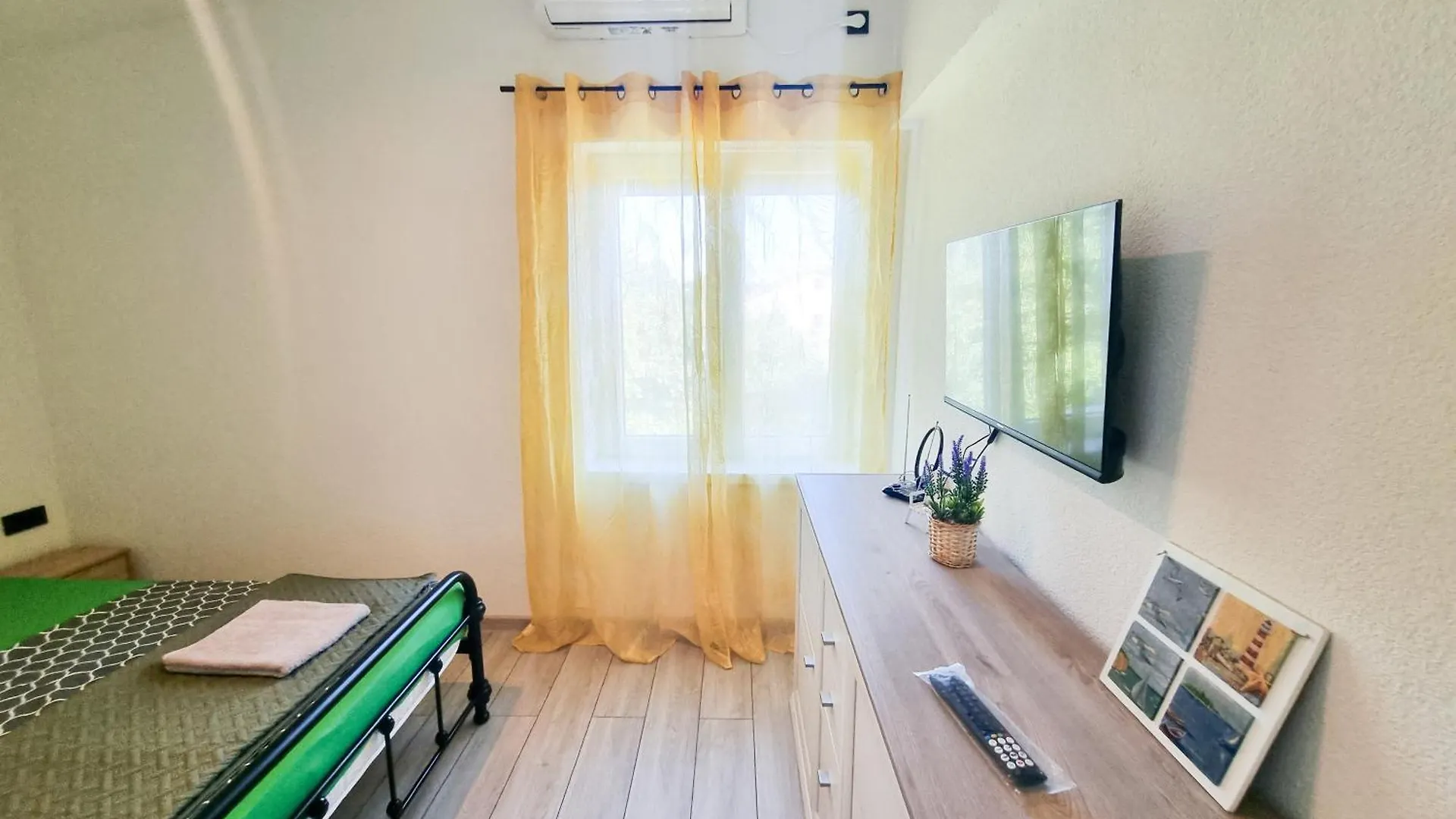 Apartmani 1 Pinezici Pinezići