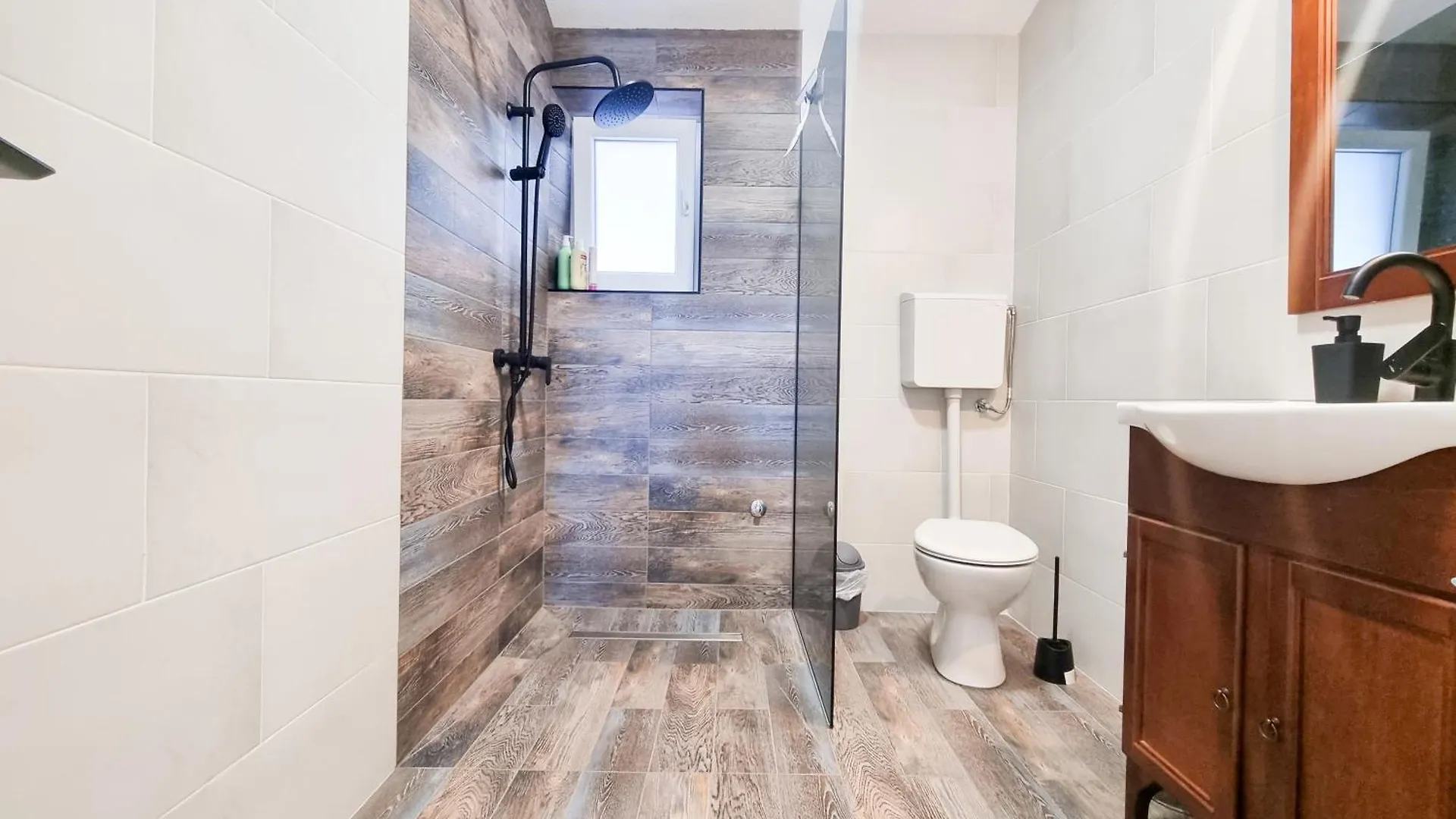 דירה Apartmani 1 Pinezici קרואטיה